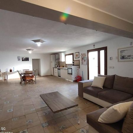 Casa Relax in periferia con ingresso e parcheggio privato. Appartamento Zimmardo Esterno foto